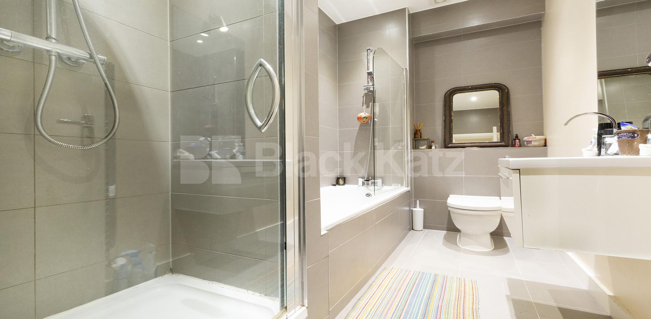 			WAREHOUSE CONVERSION IN ANGEL-OLD STREET-SHOREDITCH, 2 Bedroom, 1 bath, 1 reception Flat			 EAGLE HOUSE-EAGLE WHARF ROAD, ANGEL-OLD STREET-SHOREDITCH